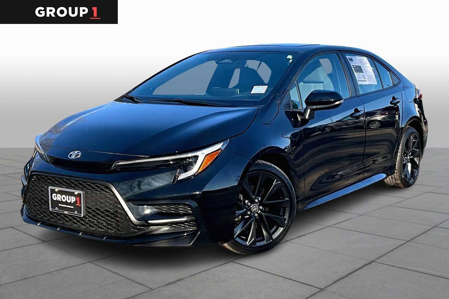 Certified 2023 Toyota Corolla SE w/ SE Premium Package image 1