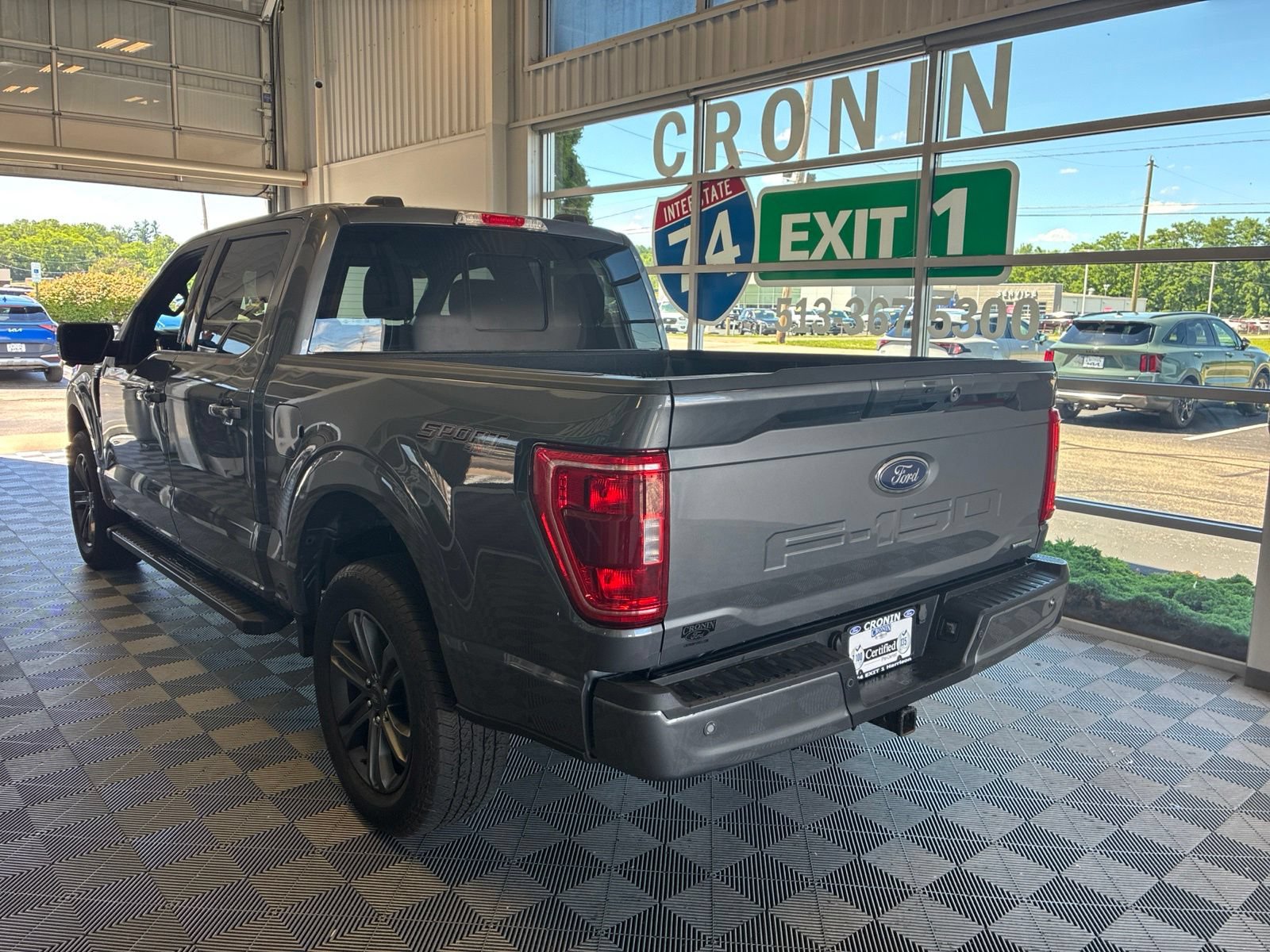 Used 2023 Ford F150 XLT AWD/4WD image 4