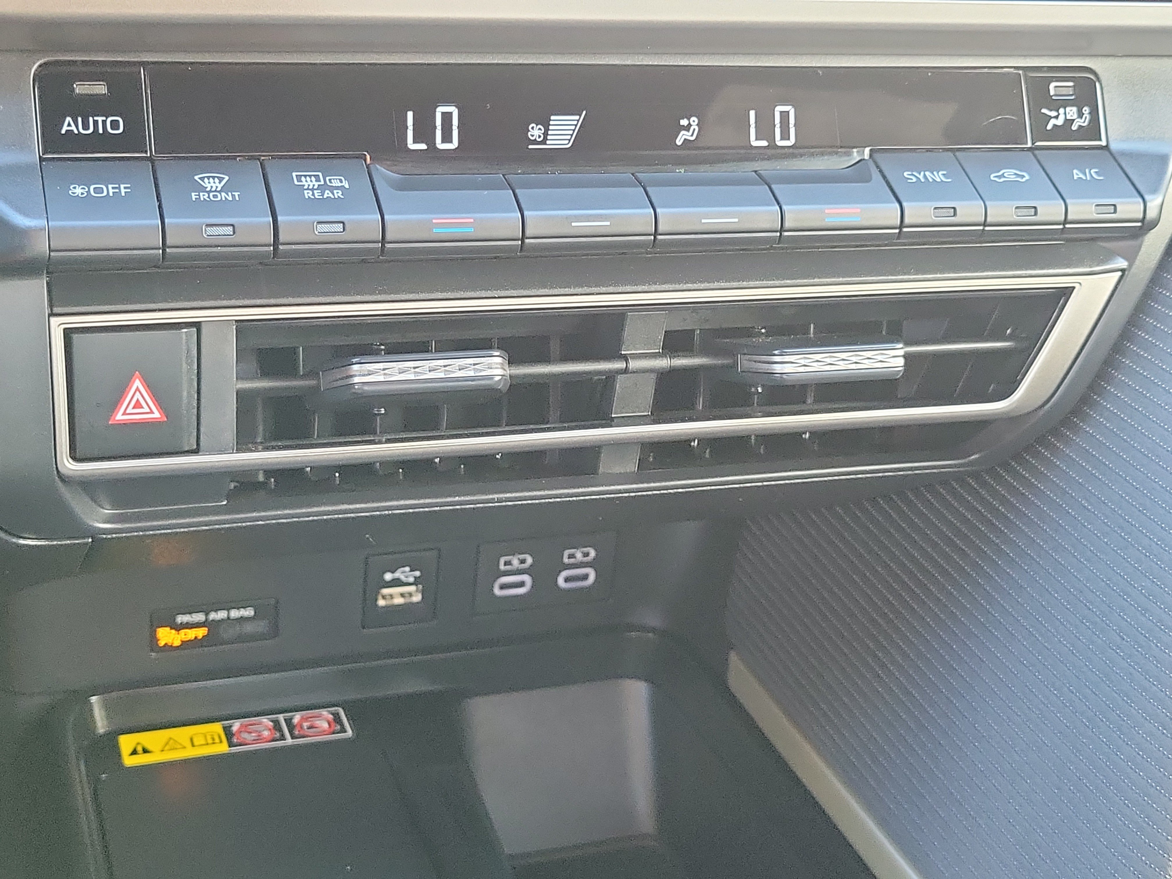 Used 2026 Toyota Camry SE FWD image 29