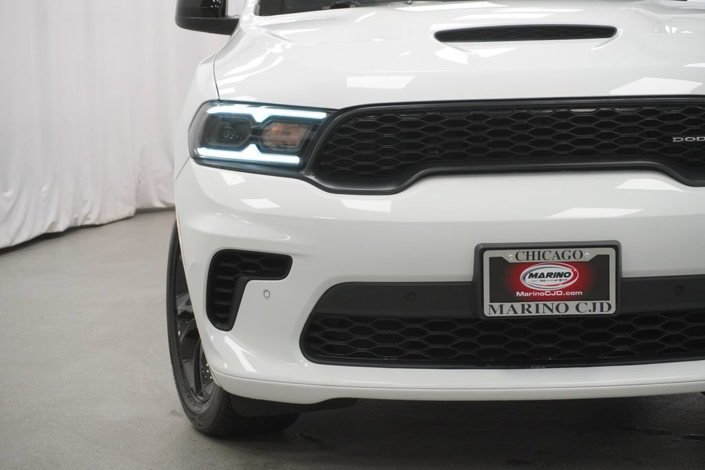 Certified 2023 Dodge Durango R/T w/ Blacktop Package AWD/4WD image 7