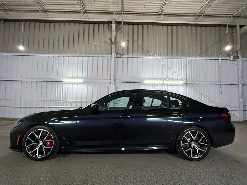 Used 2022 BMW M550i xDrive w/ Dynamic Handling Package AWD/4WD image 14