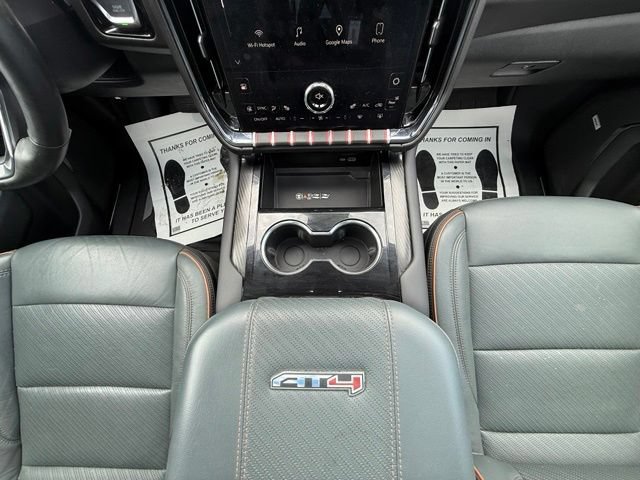 Used 2025 GMC Yukon AT4 w/ AT4 Premium Package AWD/4WD image 27