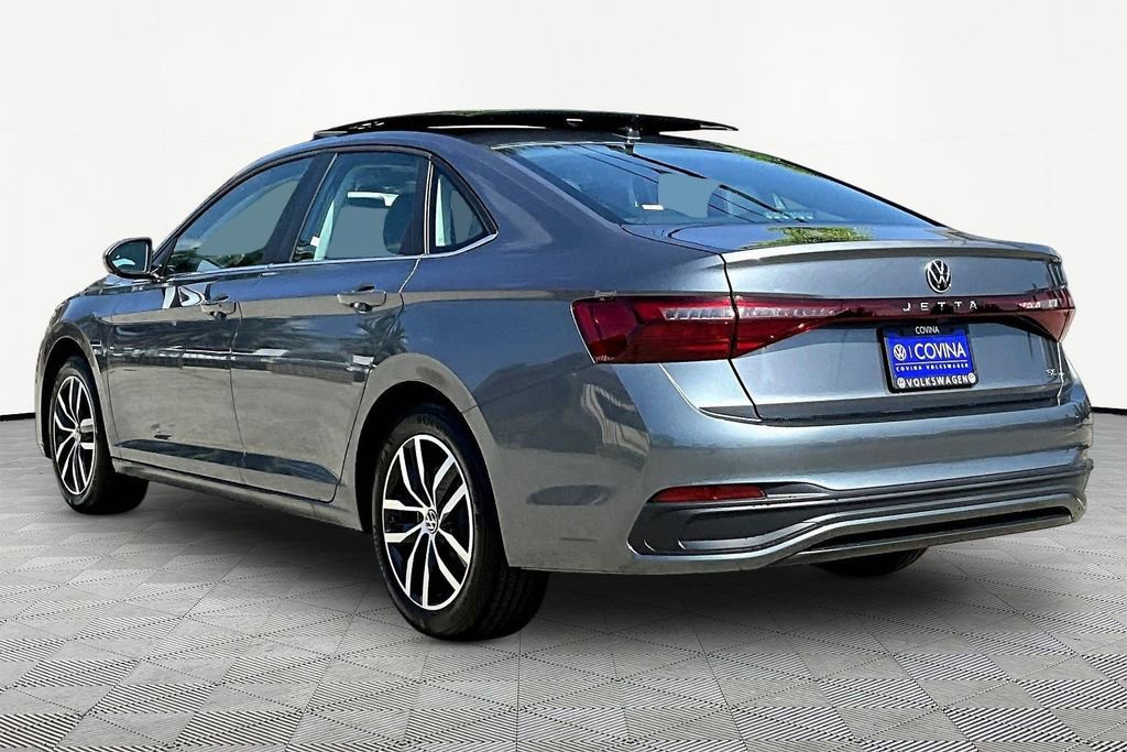 New 2026 Volkswagen Jetta SE FWD image 4
