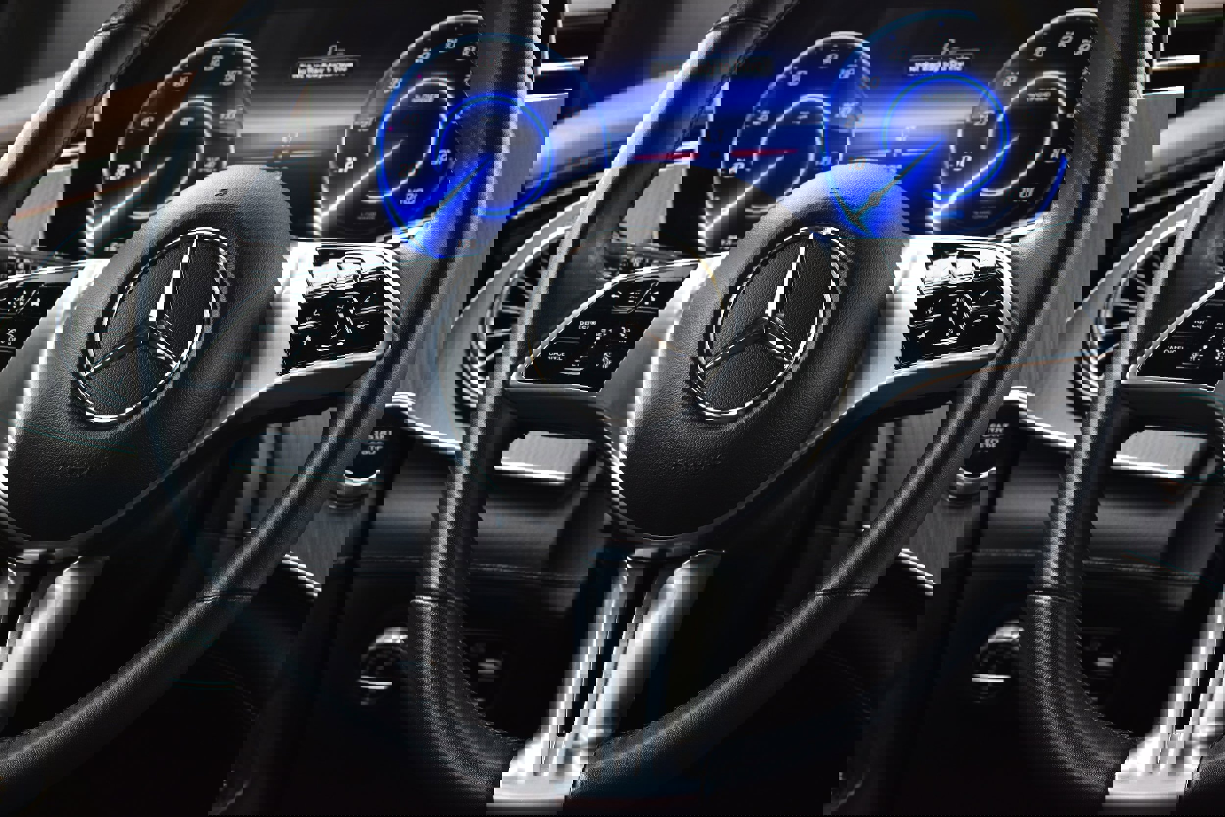 Used 2023 Mercedes-Benz EQE 350+ 4MATIC SUV image 31