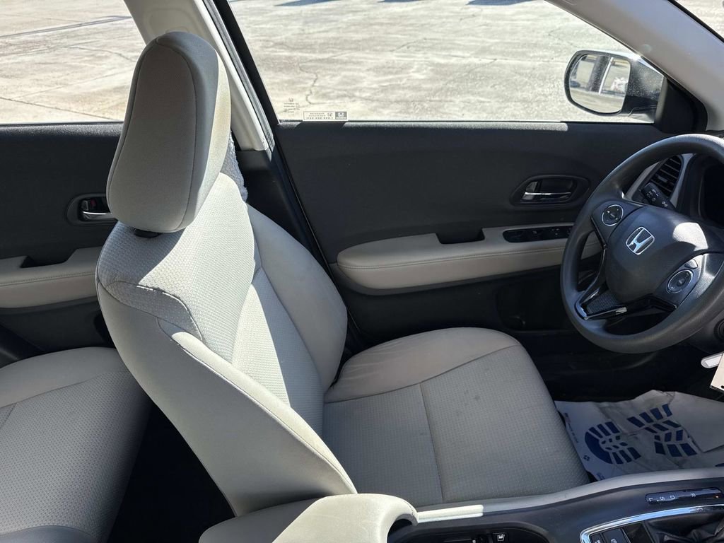 Used 2021 Honda HR-V LX image 22