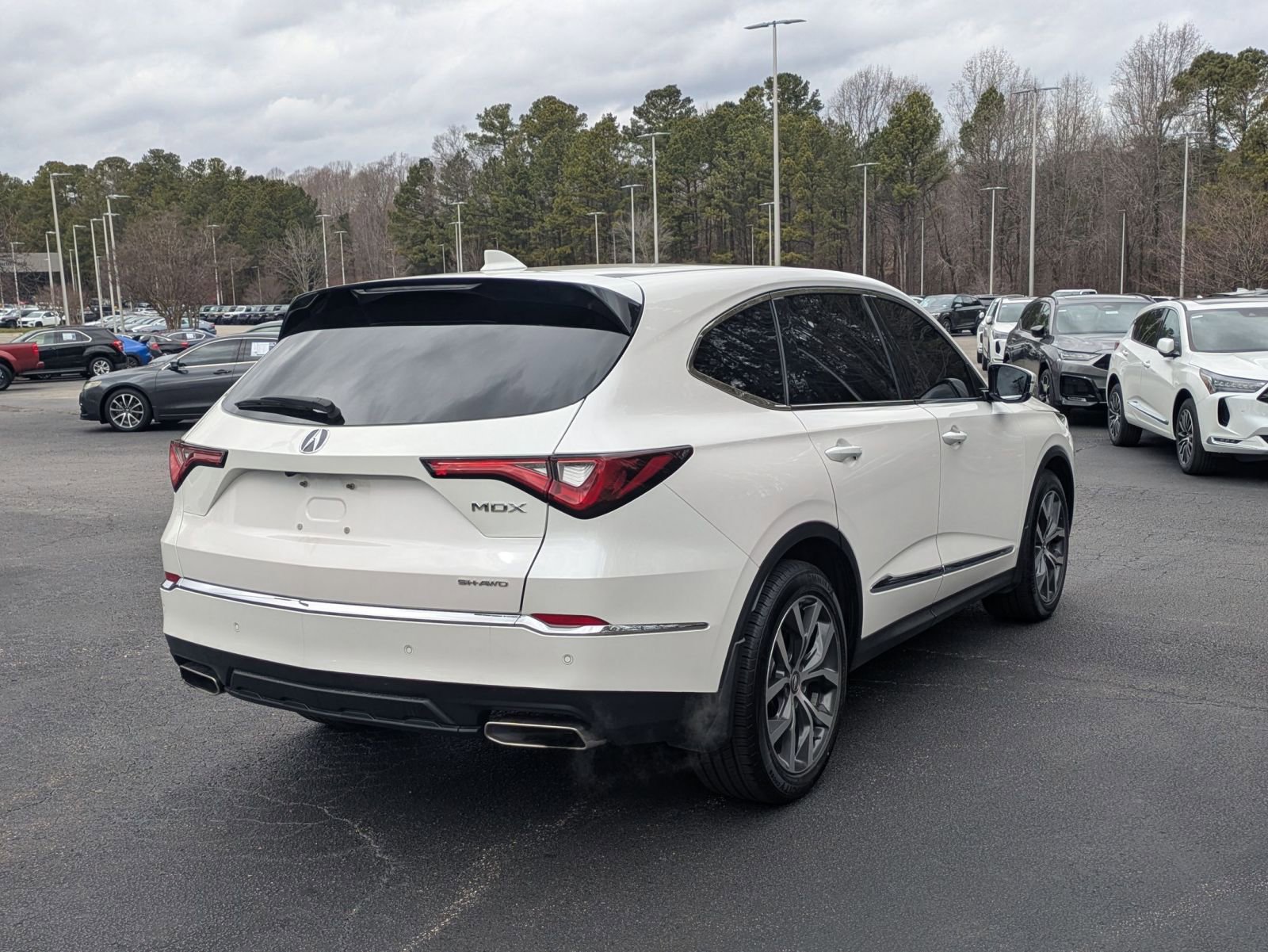 Used 2024 Acura MDX SH-AWD w/ Technology Package image 5