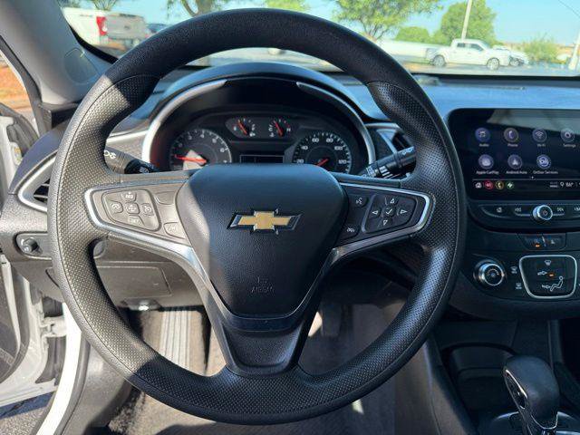 Used 2024 Chevrolet Malibu LS w/ Driver Confidence Package FWD image 7