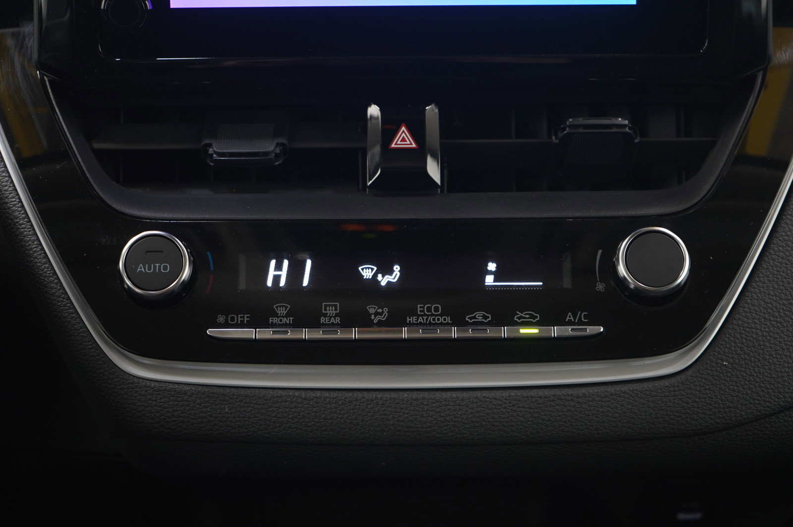 Used 2023 Toyota Corolla LE image 16