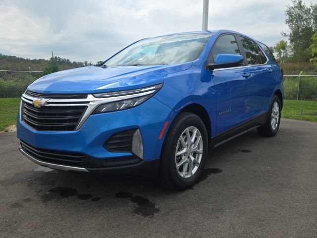 Used 2024 Chevrolet Equinox LT w/ Driver Convenience Package FWD image 2