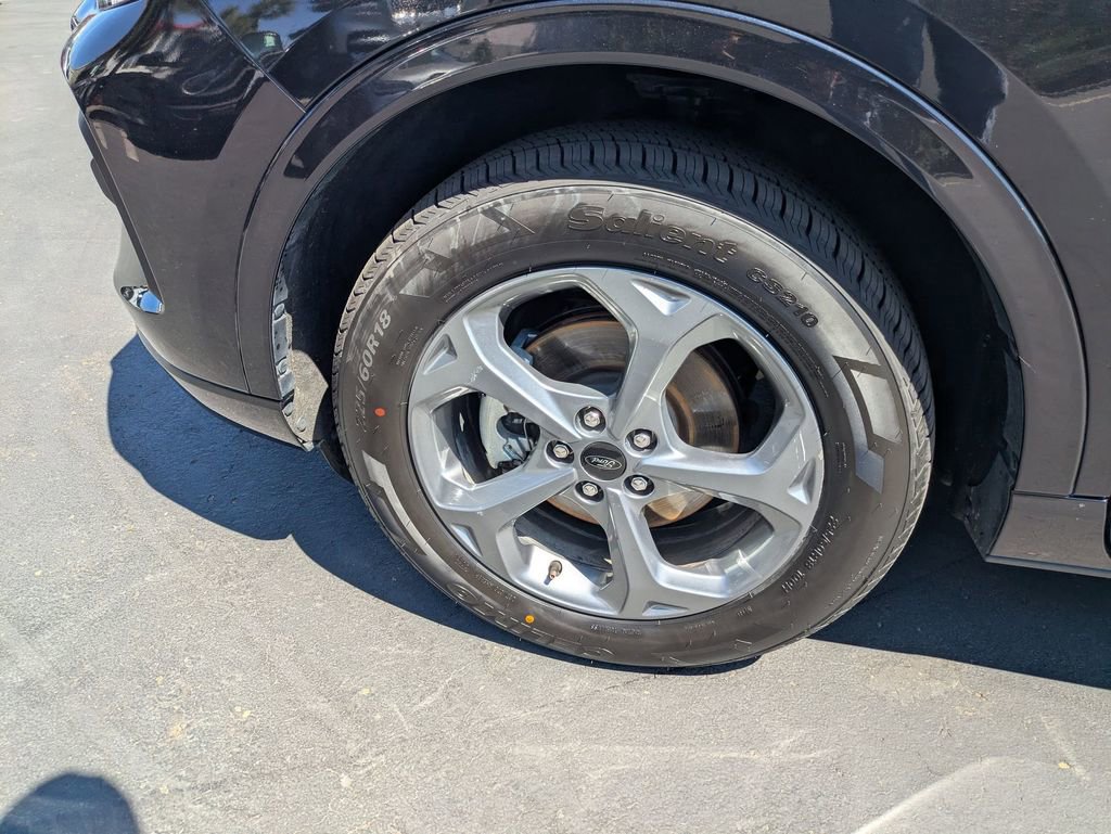 Used 2024 Ford Escape ST-Line image 13