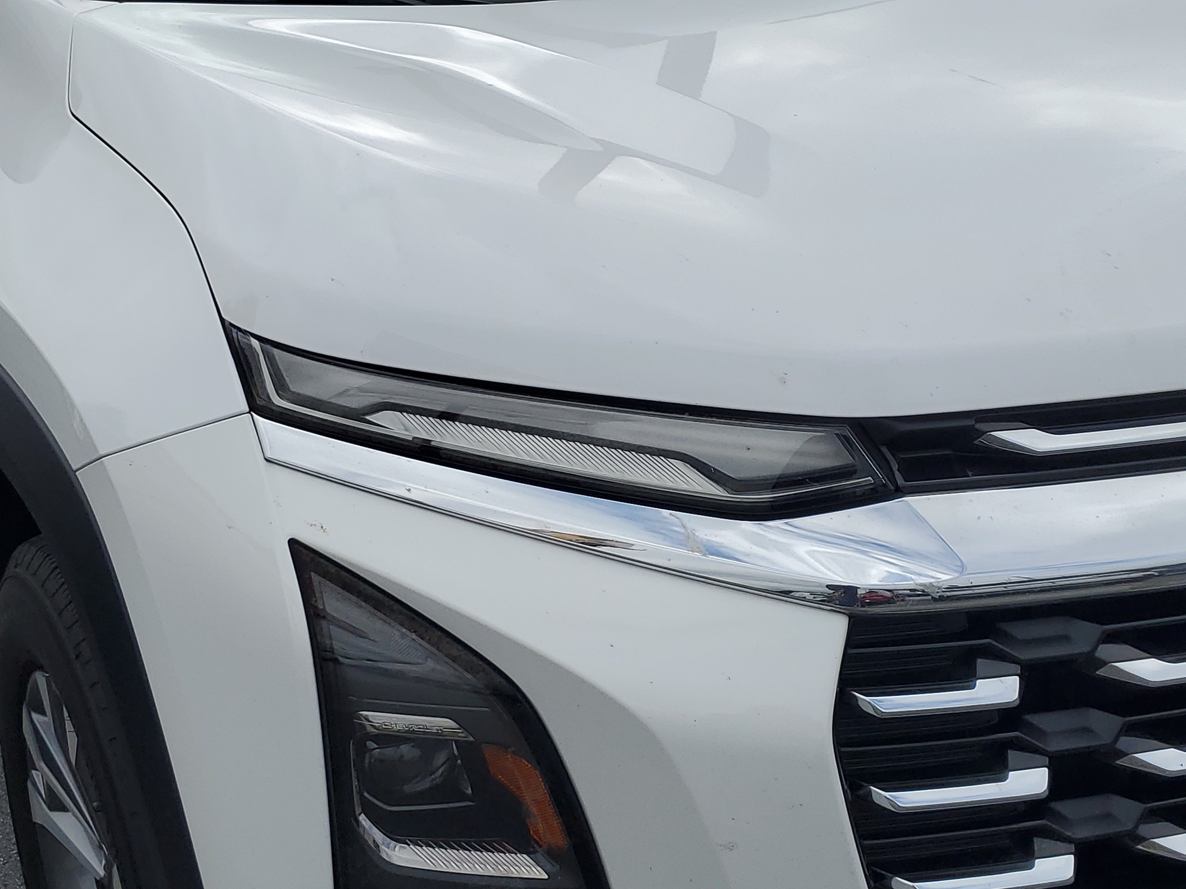 Used 2026 Chevrolet Equinox LT FWD image 9