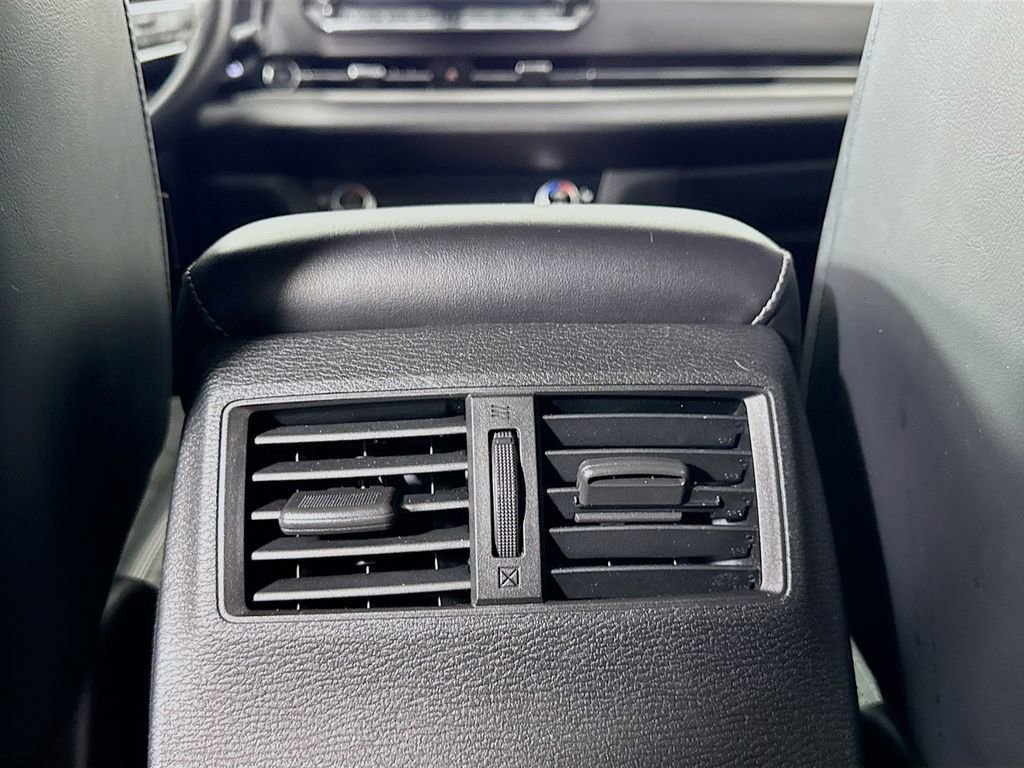 Used 2022 Mitsubishi Outlander SE image 30