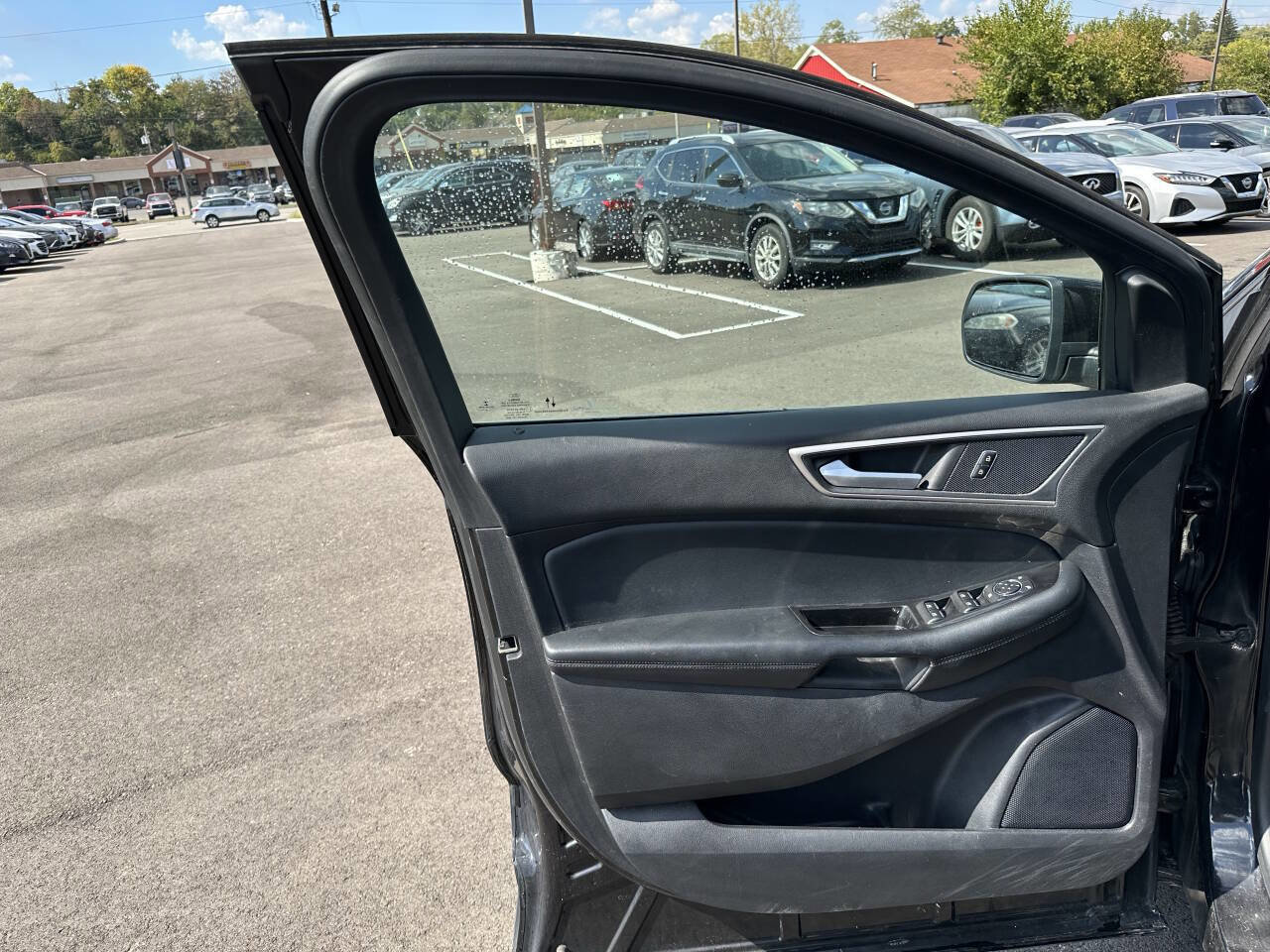 Used 2020 Ford Edge SEL AWD/4WD image 10