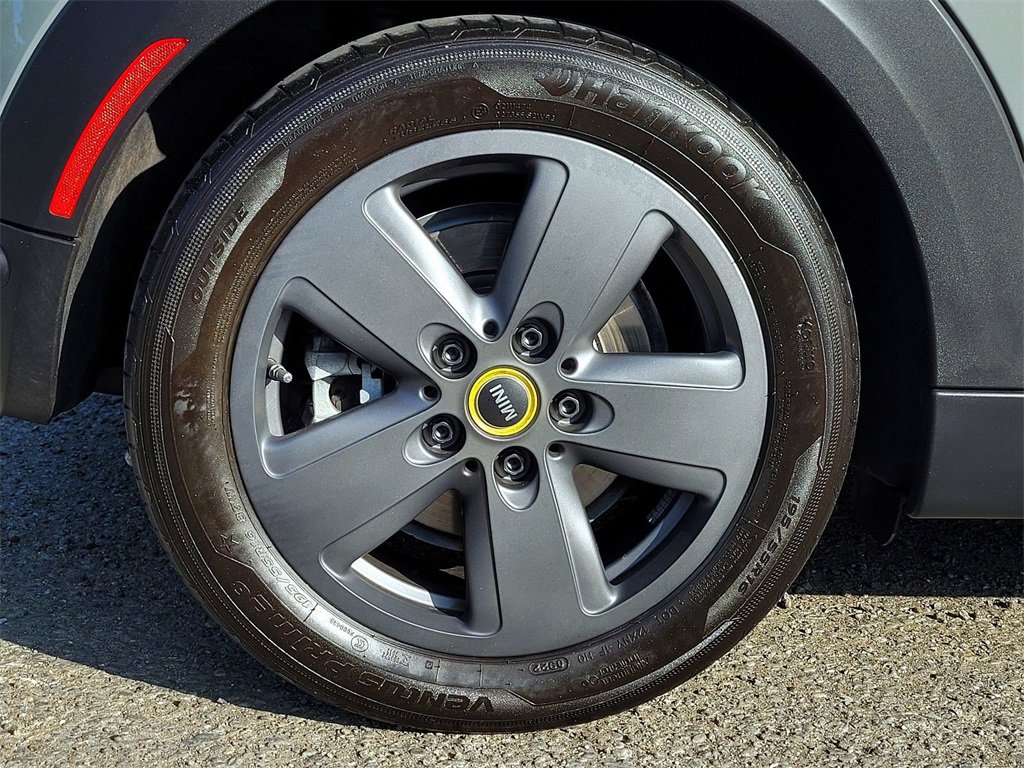 Used 2023 MINI Cooper SE image 9