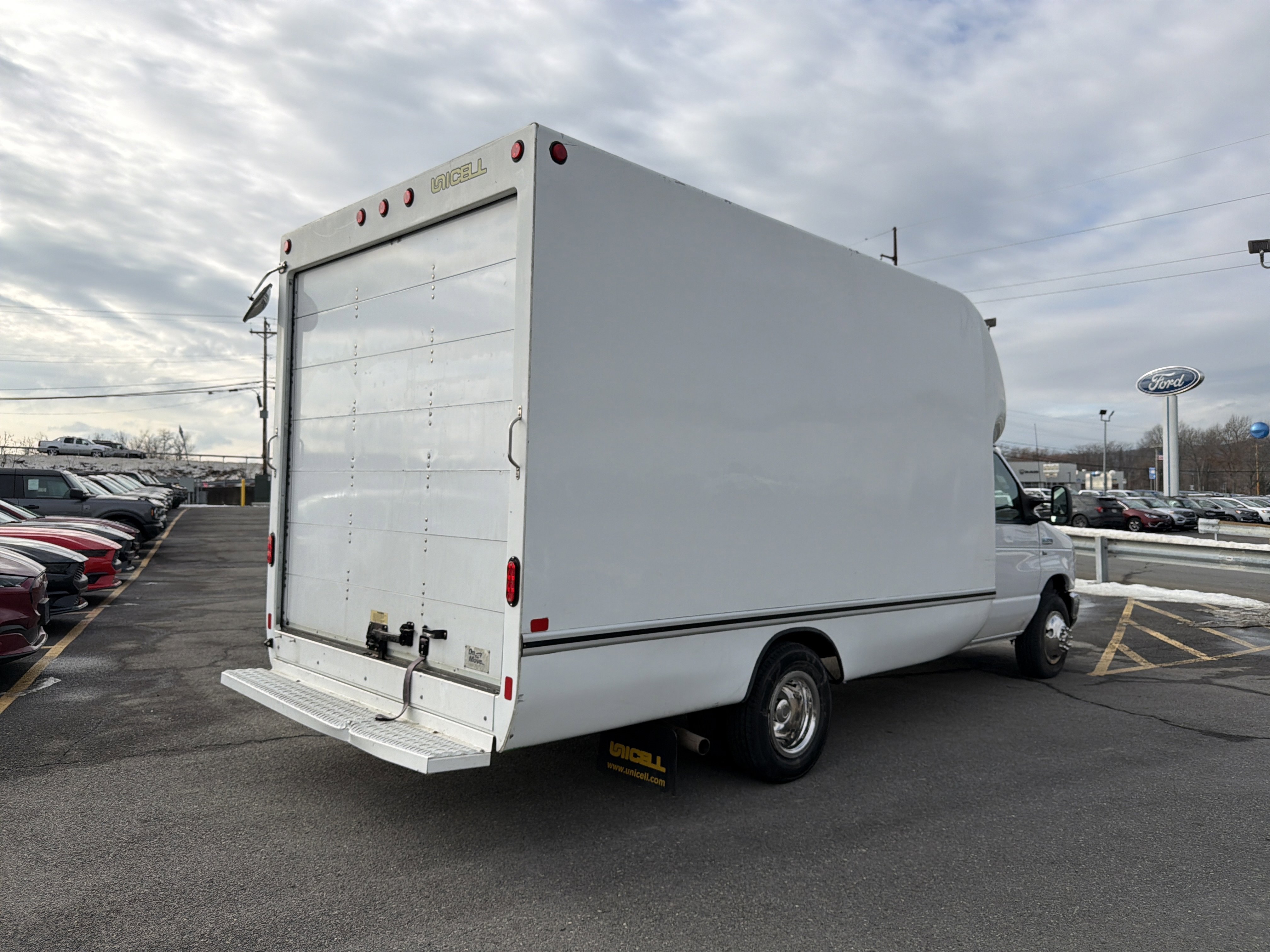 Used 2019 Ford E-350 and Econoline 350 Super Duty image 6