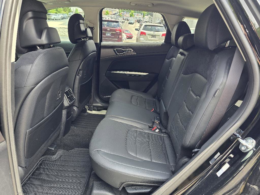 New 2026 Kia Sportage SX image 4