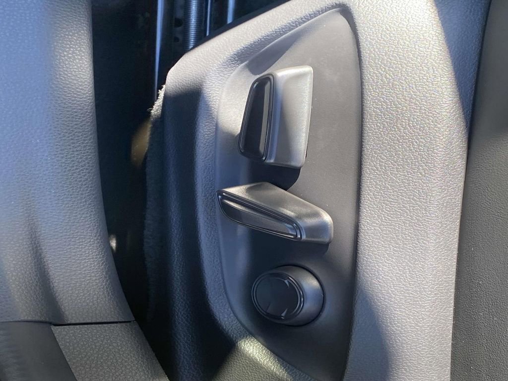 New 2026 Toyota Prius XLE image 33