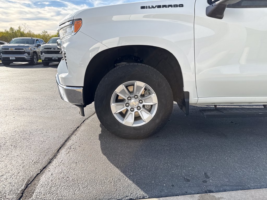 Certified 2023 Chevrolet Silverado 1500 LT AWD/4WD image 31