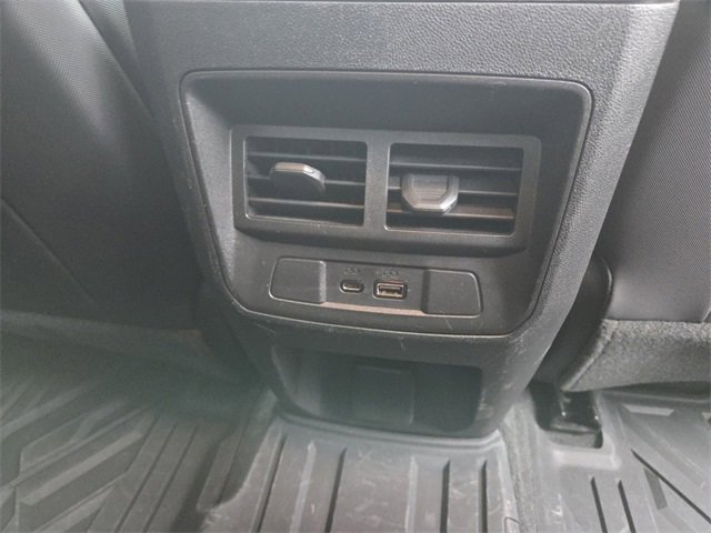 Used 2023 Chevrolet Colorado Z71 w/ Z71 Convenience Package 2 image 16