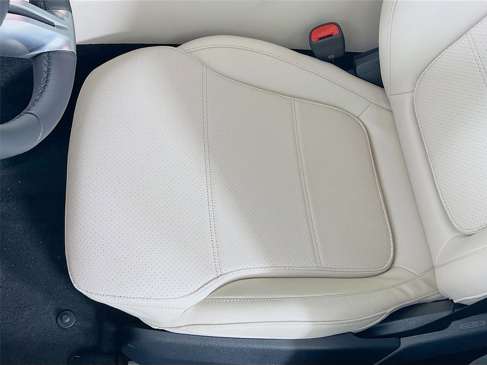 New 2026 Mercedes-Benz C 300 4MATIC Sedan image 20