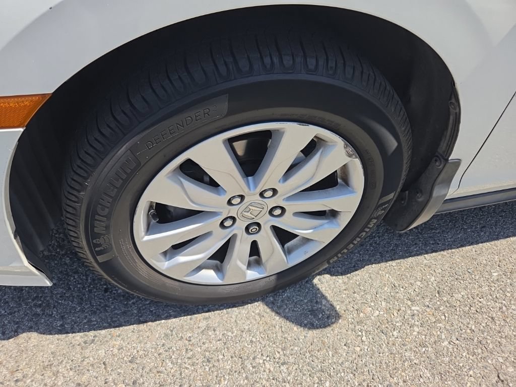 Used 2019 Honda Odyssey LX image 9