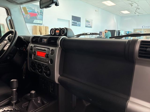 Used 2012 Toyota FJ Cruiser 4WD w/ Upgrade Pkg image 29