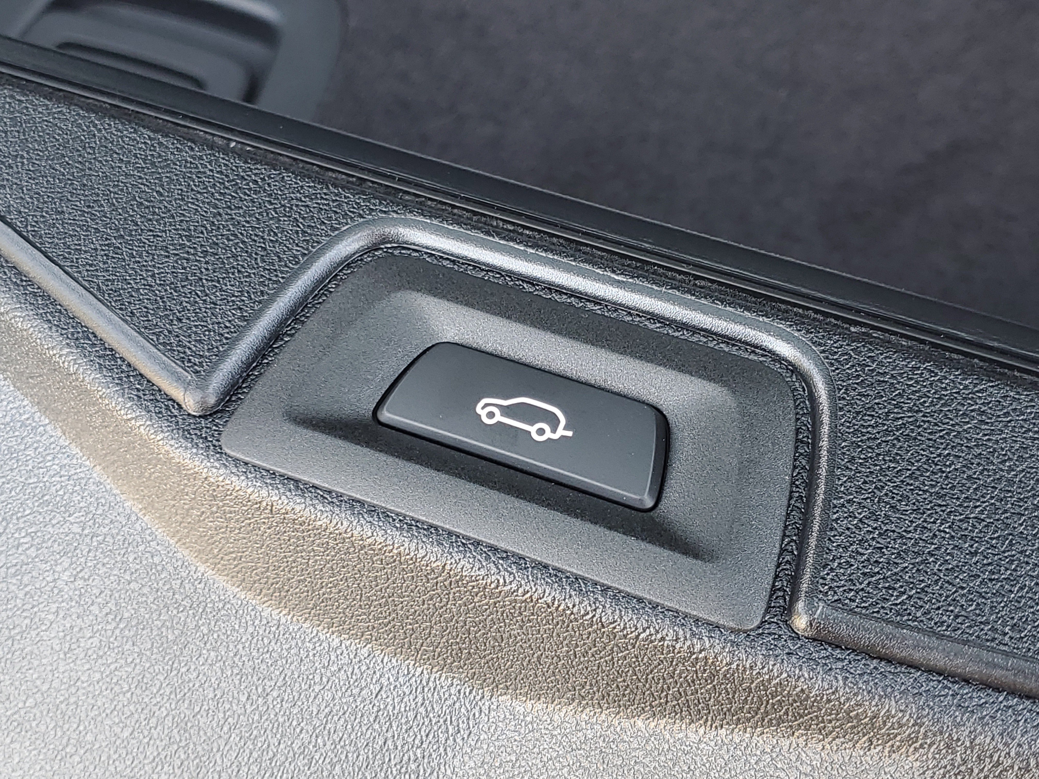 New 2026 BMW X5 M Competition w/ Executive Package image 28