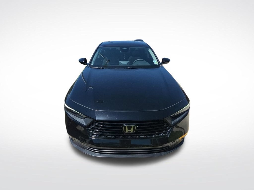 Used 2023 Honda Accord EX image 10