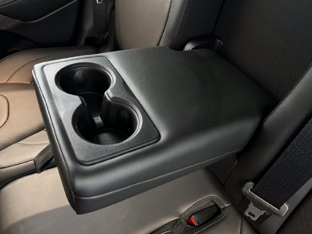 Used 2021 Jeep Cherokee Limited w/ Elite Package AWD/4WD image 30