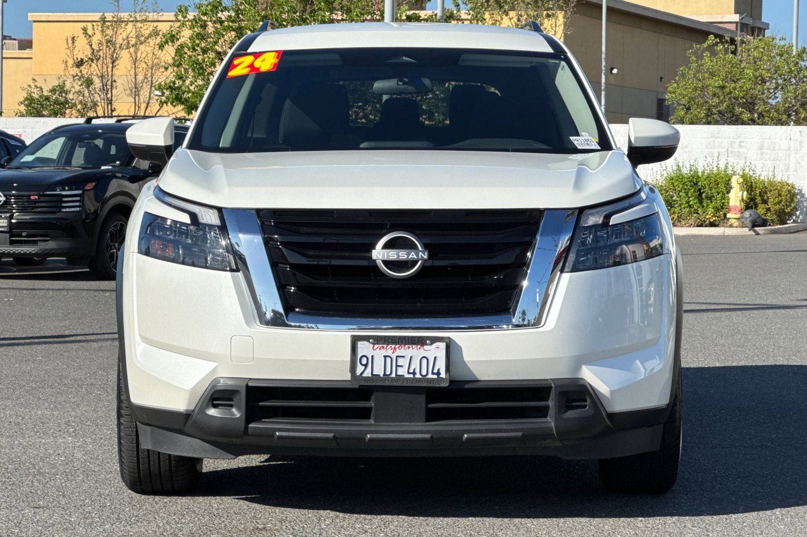 Certified 2024 Nissan Pathfinder SV image 9