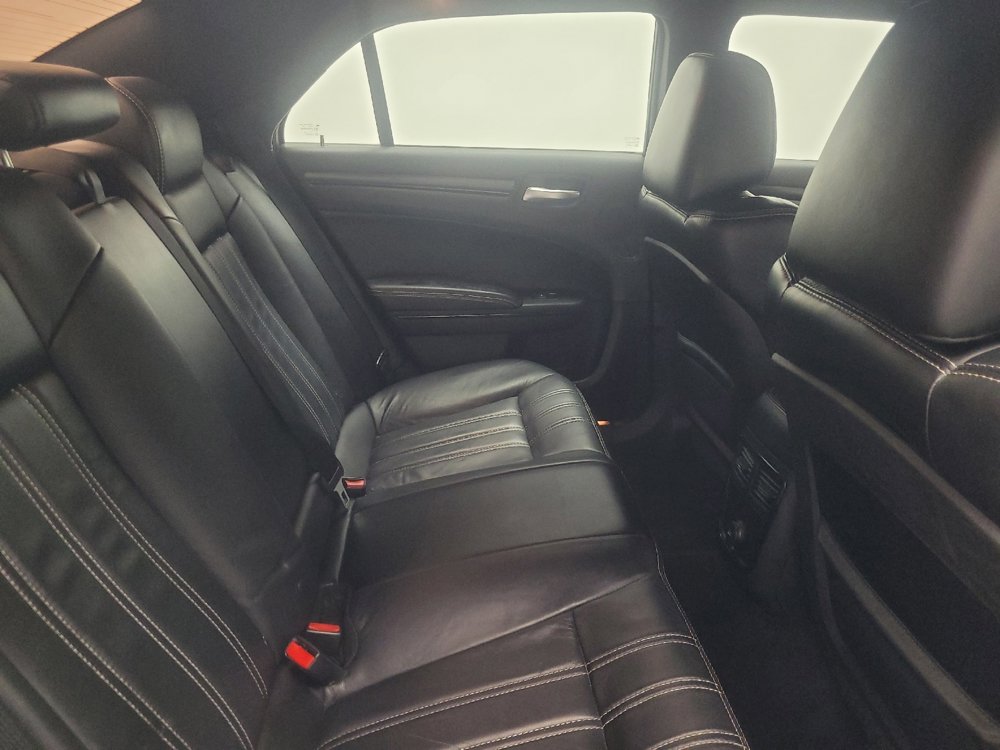 Used 2014 Chrysler 300 S AWD/4WD image 19