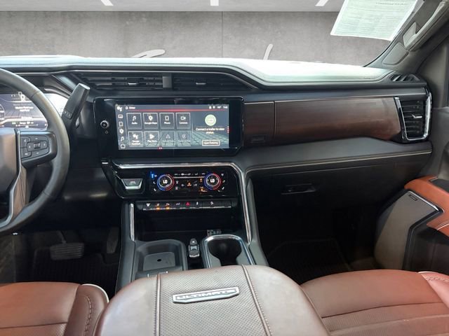 Used 2024 GMC Sierra 2500 Denali Ultimate AWD/4WD image 3