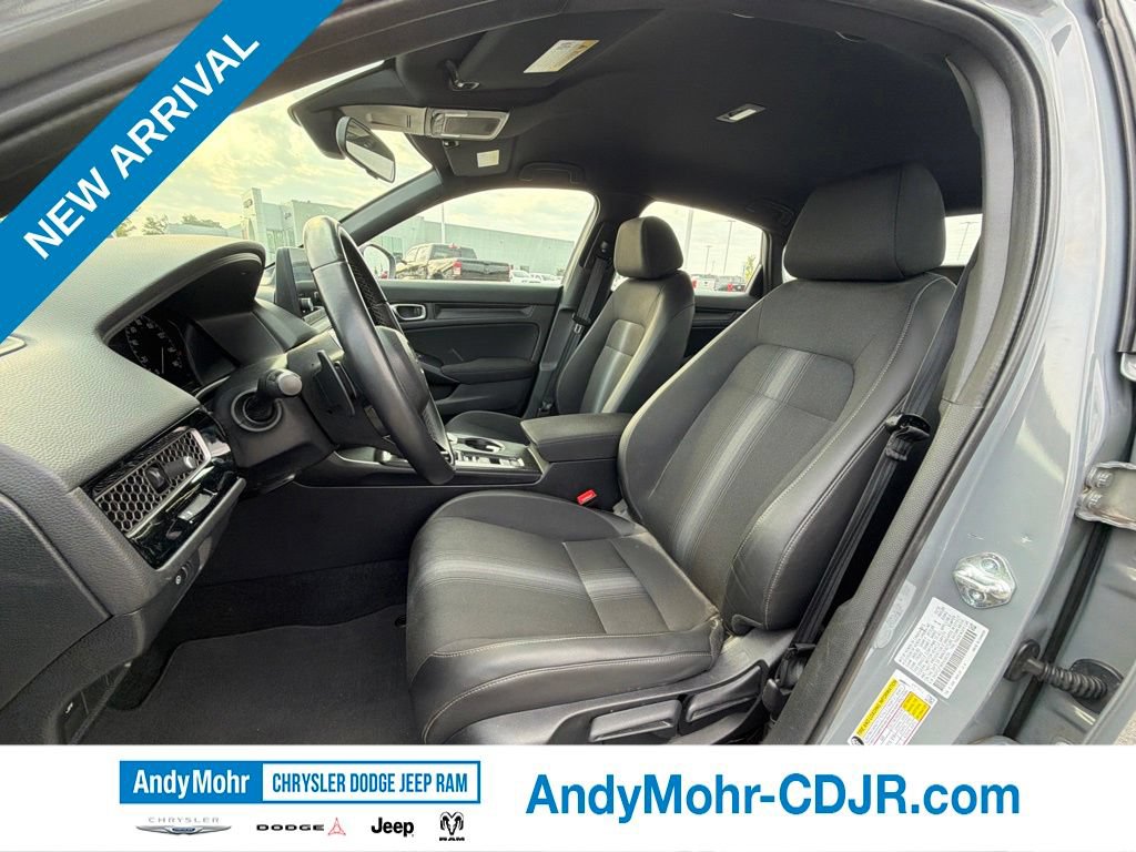Used 2025 Honda Civic Sport image 10