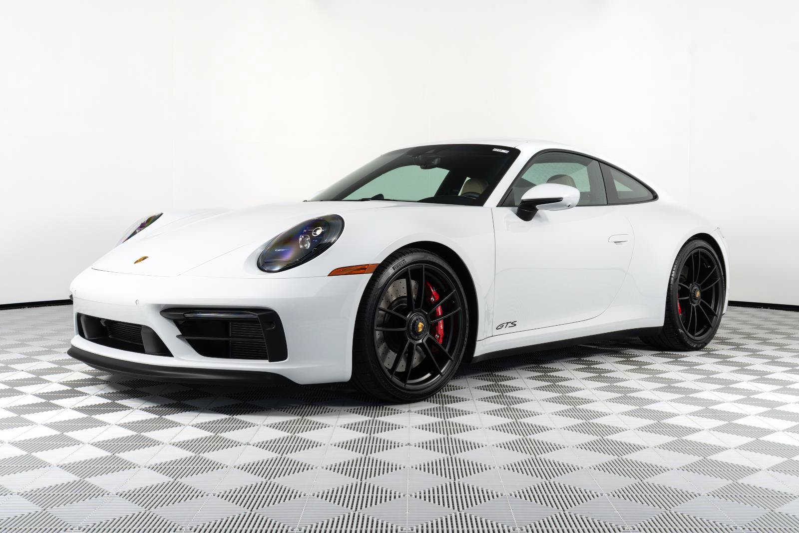 Used 2023 Porsche 911 Carrera GTS RWD image 7