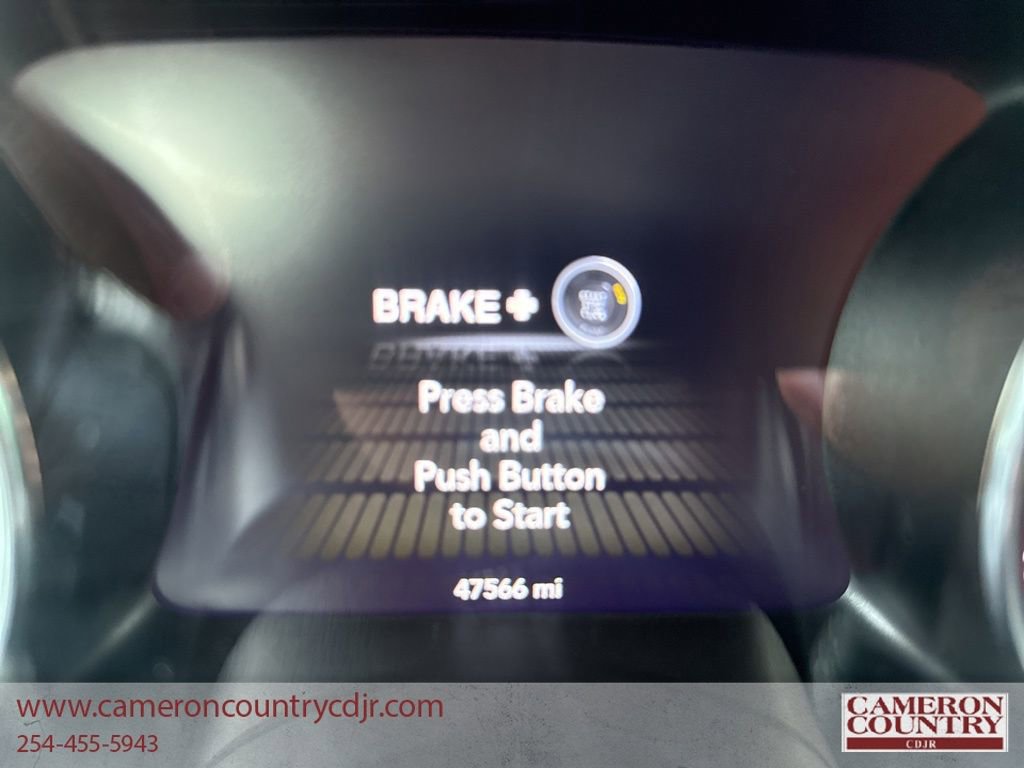 Used 2023 Dodge Challenger SXT w/ Cold Weather Group image 16