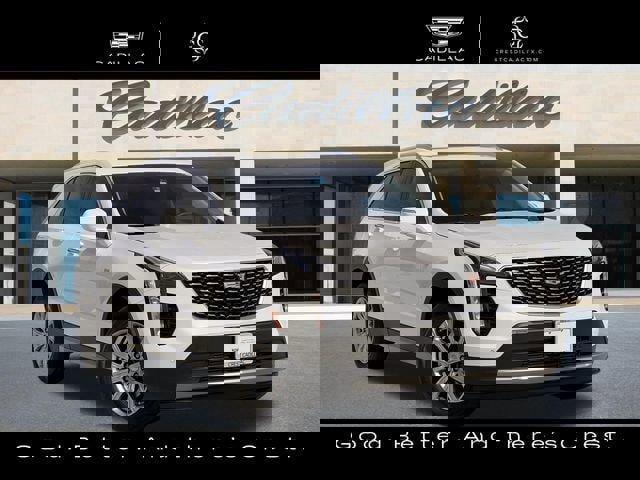 Certified 2023 Cadillac XT4 Premium Luxury w/ Cold Weather Package AWD/4WD image 2