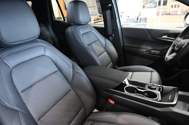 New 2026 Chevrolet Equinox LT FWD image 8