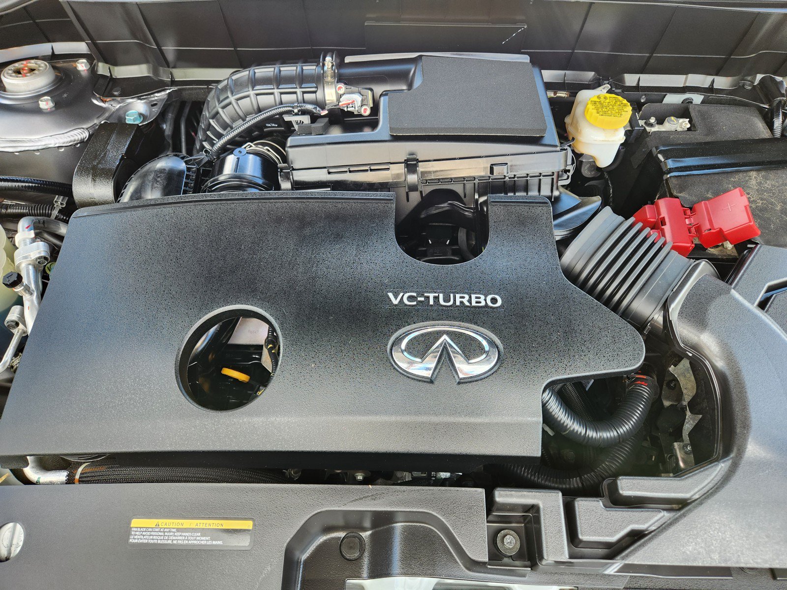 Certified 2025 INFINITI QX55 Luxe w/ Accent Package AWD/4WD image 9
