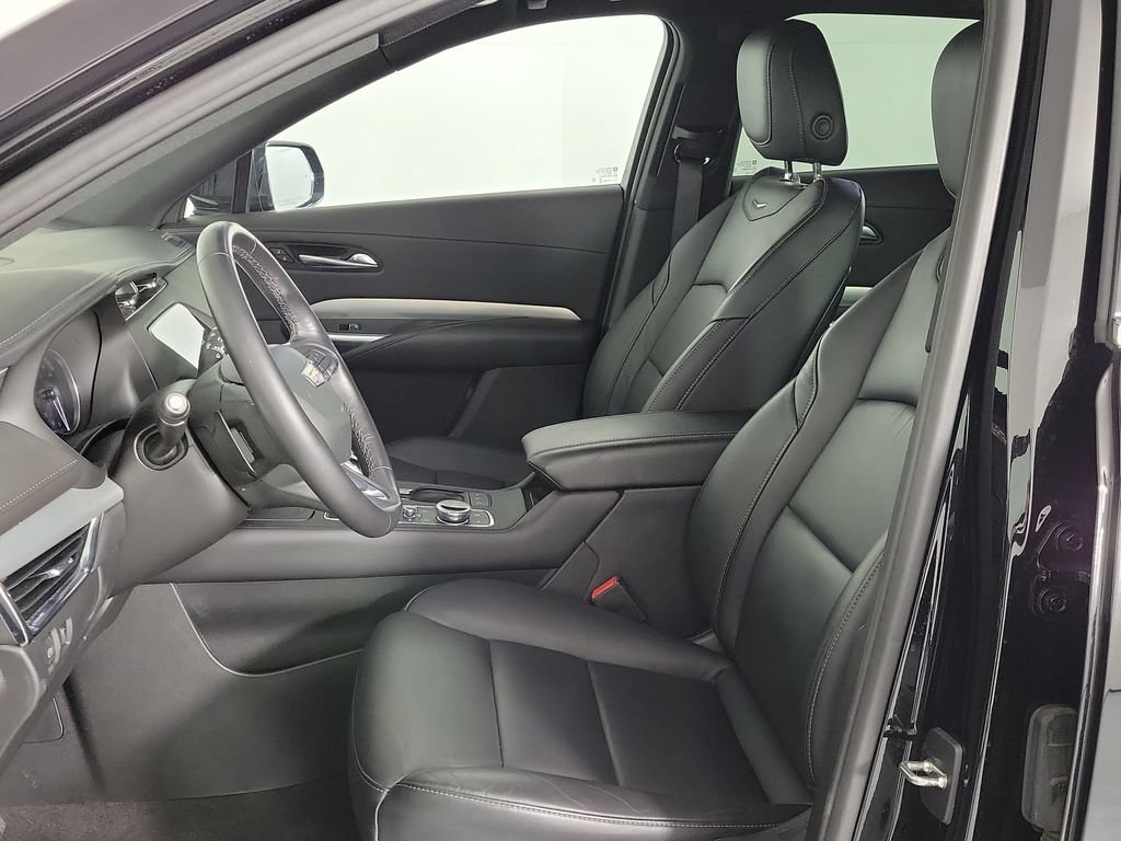 Certified 2023 Cadillac XT4 Premium Luxury AWD/4WD image 18