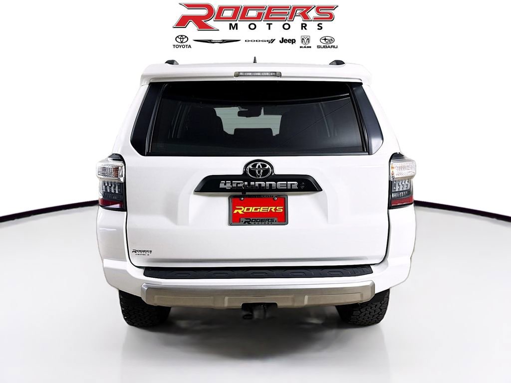 Certified 2020 Toyota 4Runner TRD Off-Road Premium AWD/4WD image 7