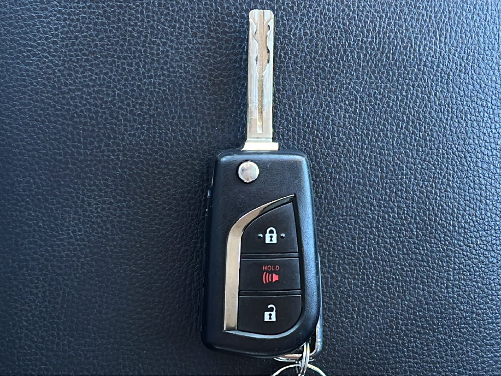 Used 2024 Toyota RAV4 LE FWD image 23