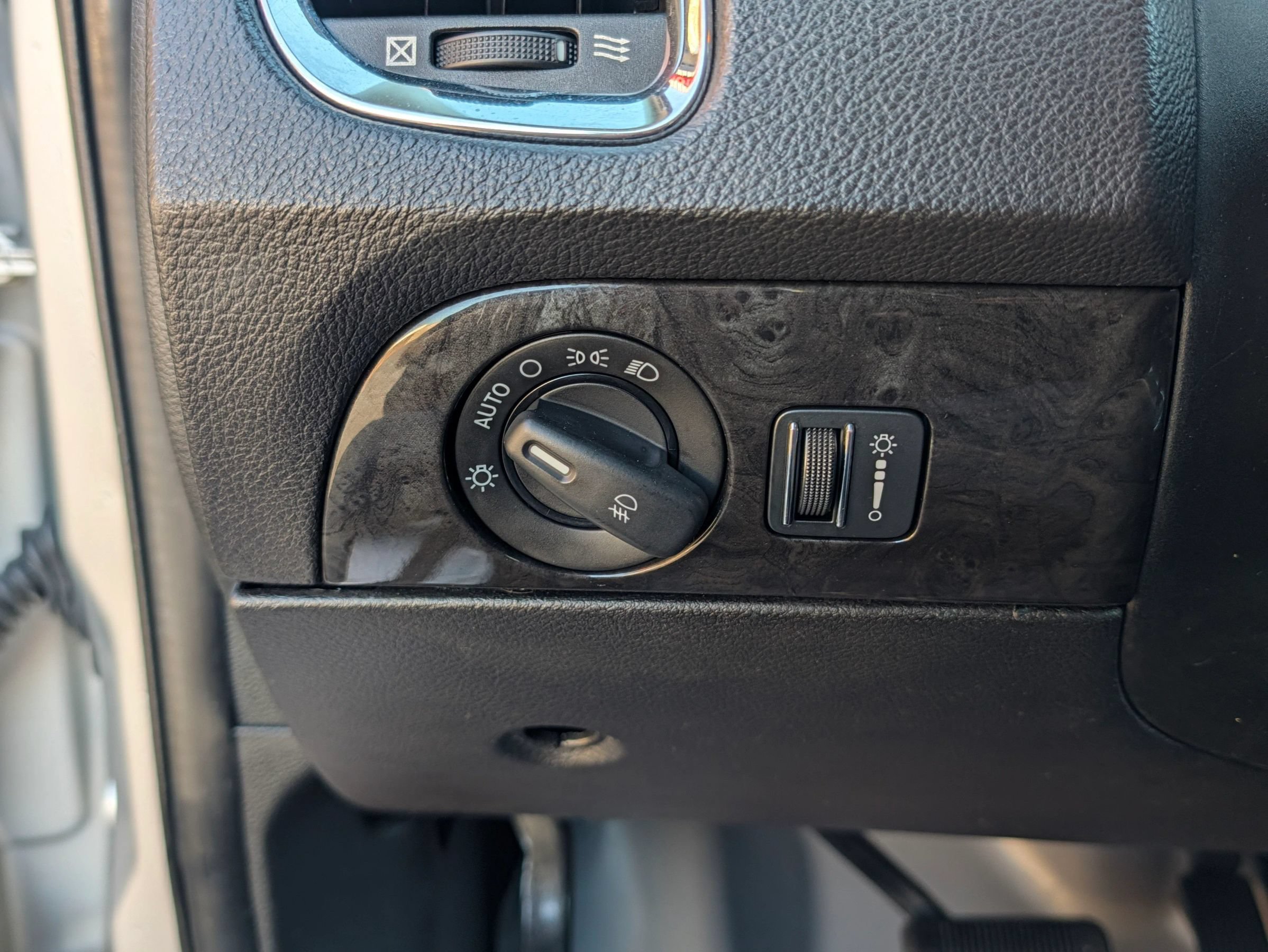 Used 2012 Dodge Durango Crew AWD/4WD image 23