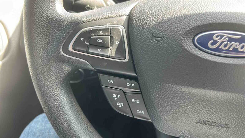 Used 2018 Ford Focus SE FWD image 21