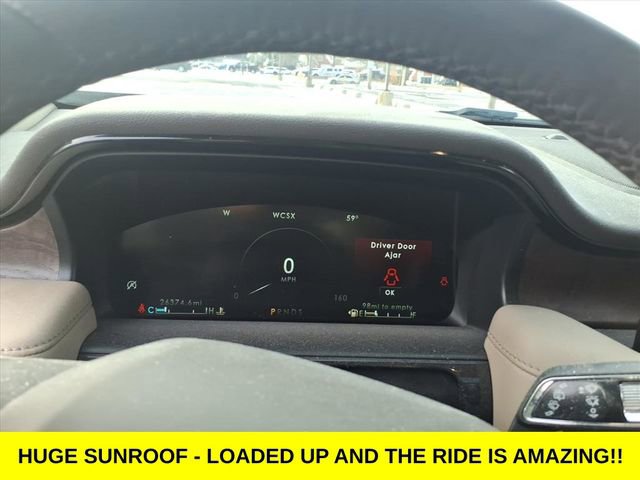 Used 2023 Lincoln Nautilus Reserve w/ Class II Trailer Tow Package image 17