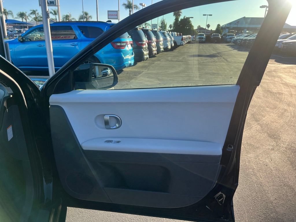 Used 2024 Hyundai Ioniq 5 SEL RWD image 32