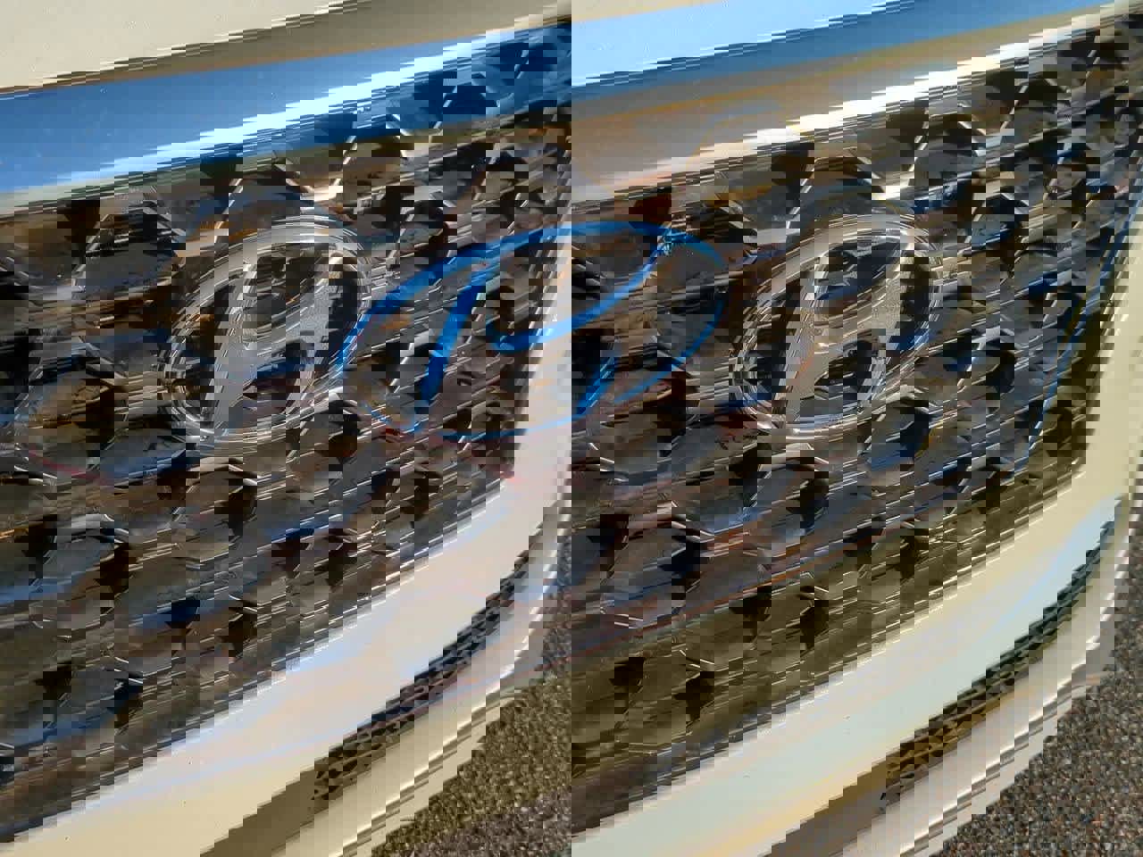 Used 2019 Hyundai Santa Fe Limited image 11