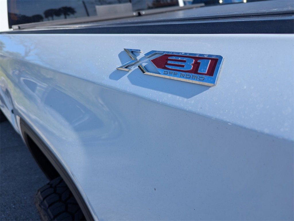 Used 2022 GMC Sierra 1500 Elevation w/ Elevation Premium Package image 18