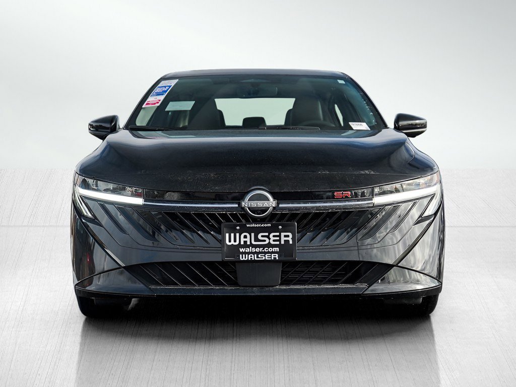 New 2026 Nissan Sentra SR w/ SR Premium Package FWD image 2