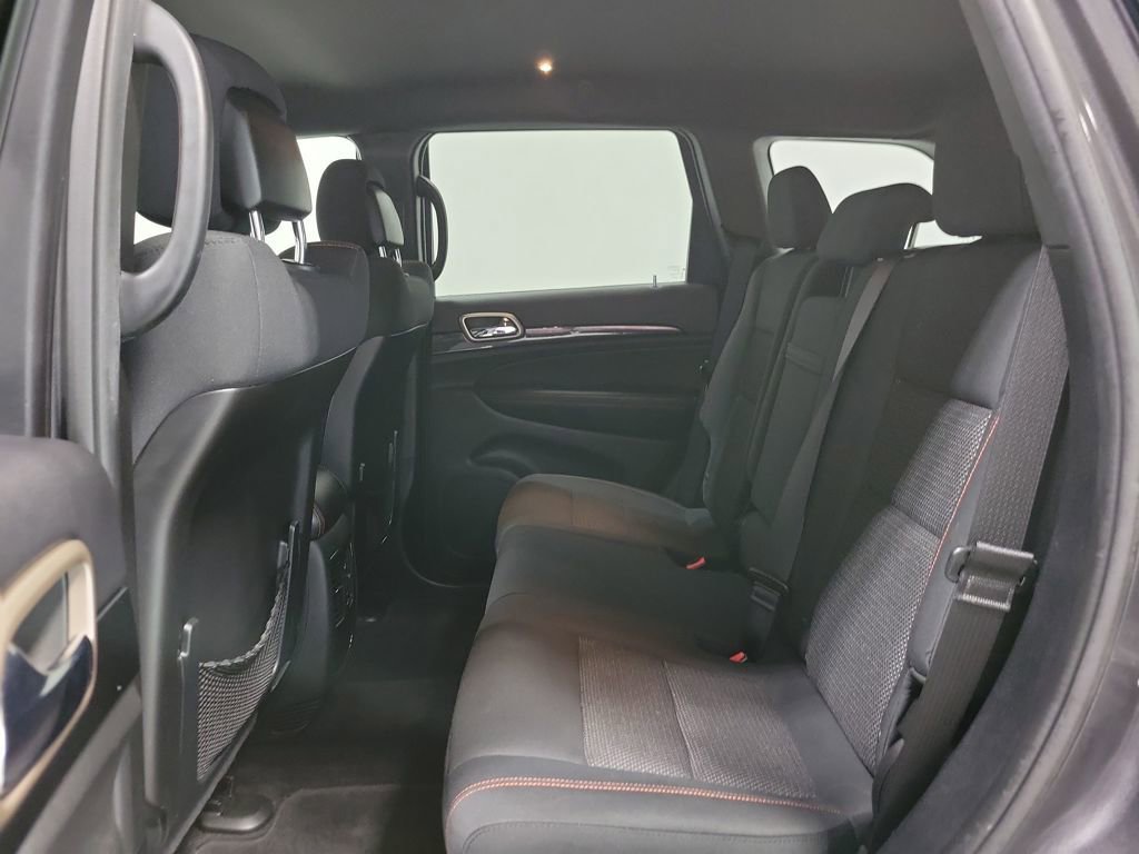 Used 2016 Jeep Grand Cherokee Laredo 75th Anniversary image 27