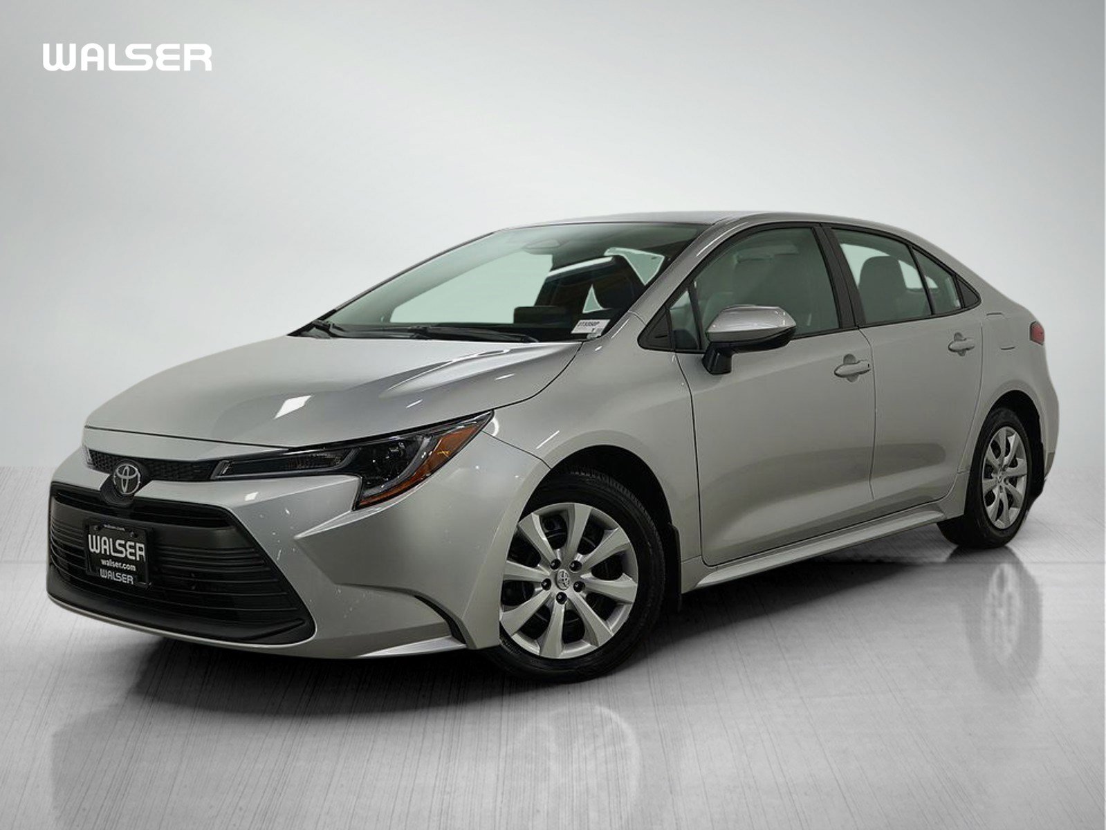 Used 2025 Toyota Corolla LE video 1